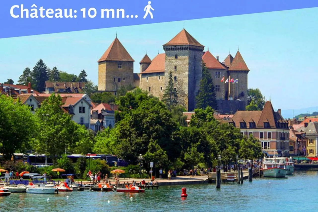 Portes De La Vieille Ville Annecy 0*,  France